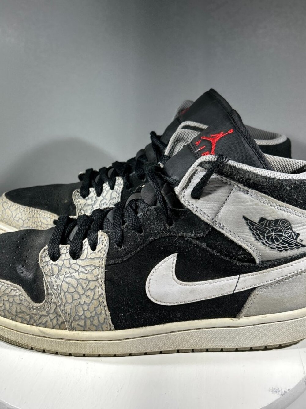 Jordan 1 Mid SE Elephant Toe Print Mens Shoes Sneakers Size 11 Black Gray Air
